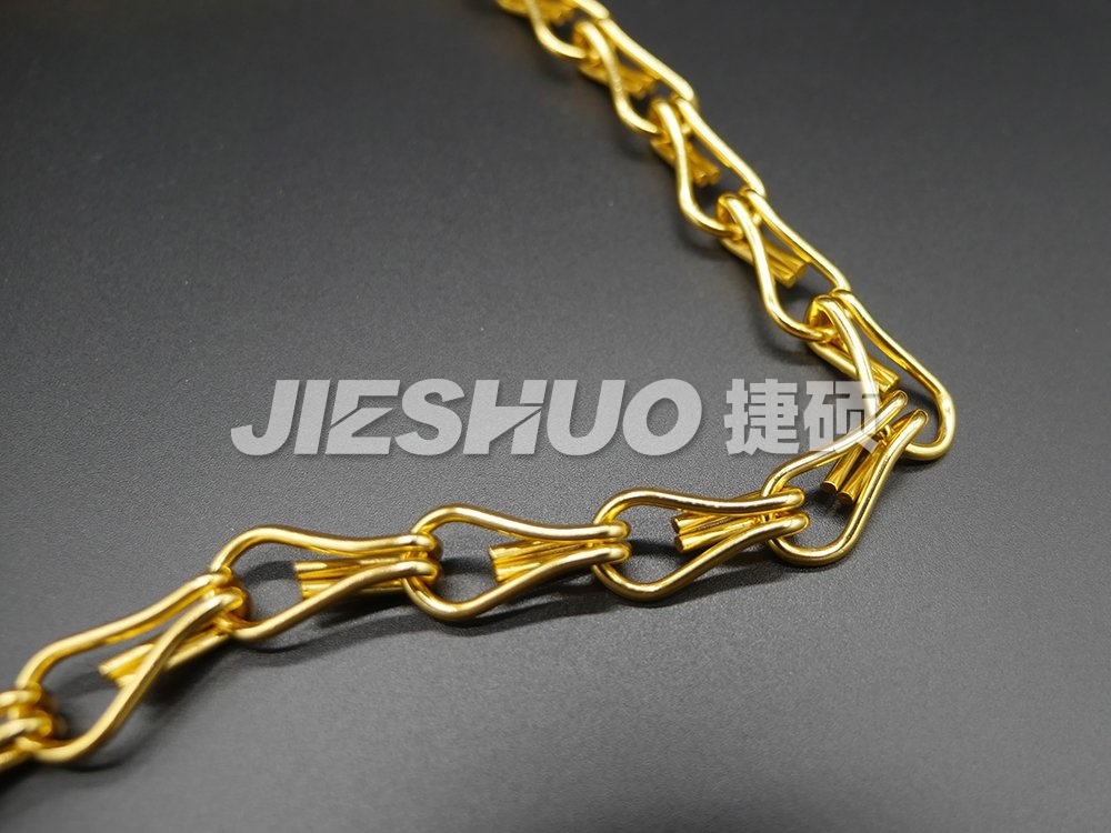 金屬鉤裝飾簾
